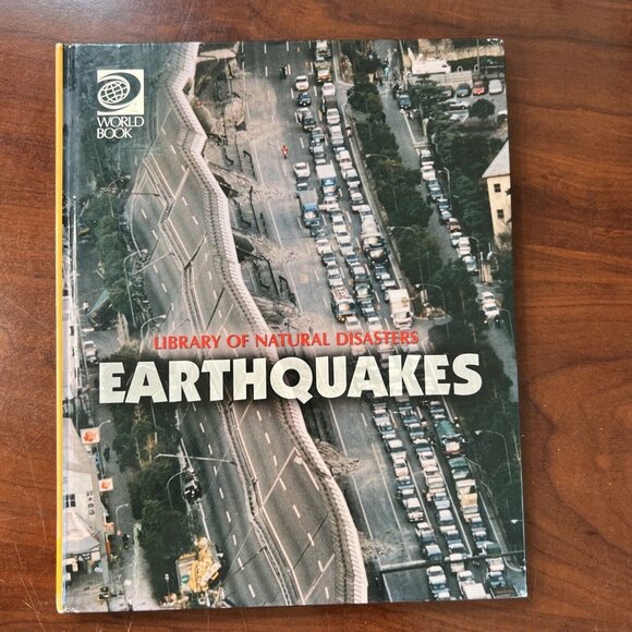 WORLD BOOK Library Of Natural Disasters Set 7 Hardcover Reference Books Vintage - Picture 4 of 16